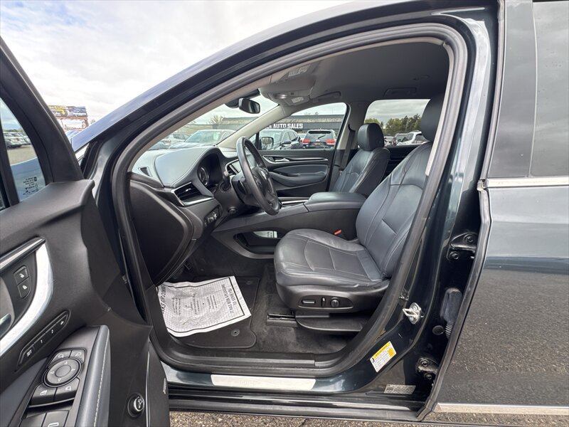 Used 2018 Buick Enclave Premium w/ Trailering Package AWD/4WD image 12