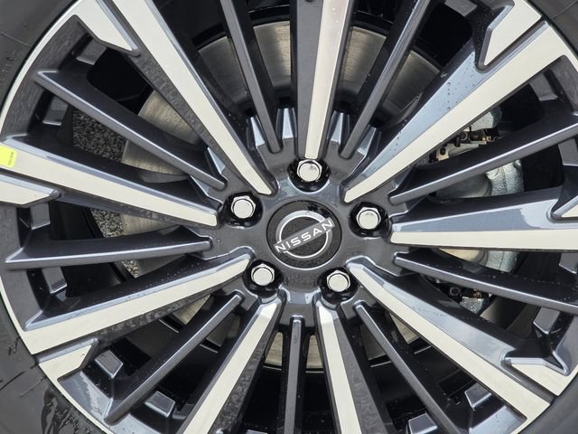 New 2026 Nissan Pathfinder Platinum AWD/4WD image 10