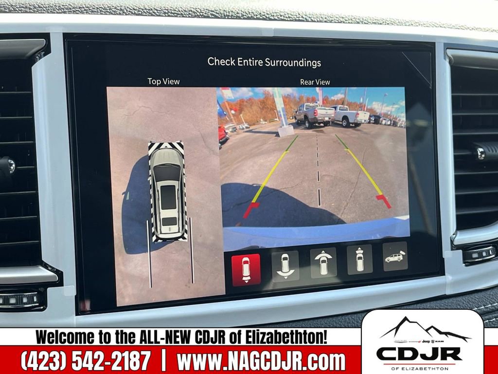 New 2026 Chrysler Pacifica Select image 29