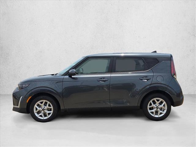 Used 2025 Kia Soul LX w/ LX Technology Package FWD image 9
