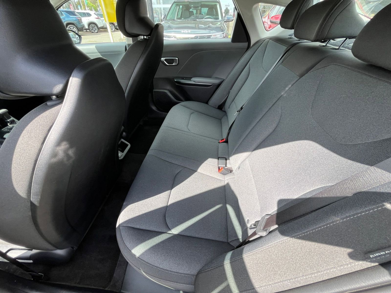 Used 2025 Kia K4 FWD image 27
