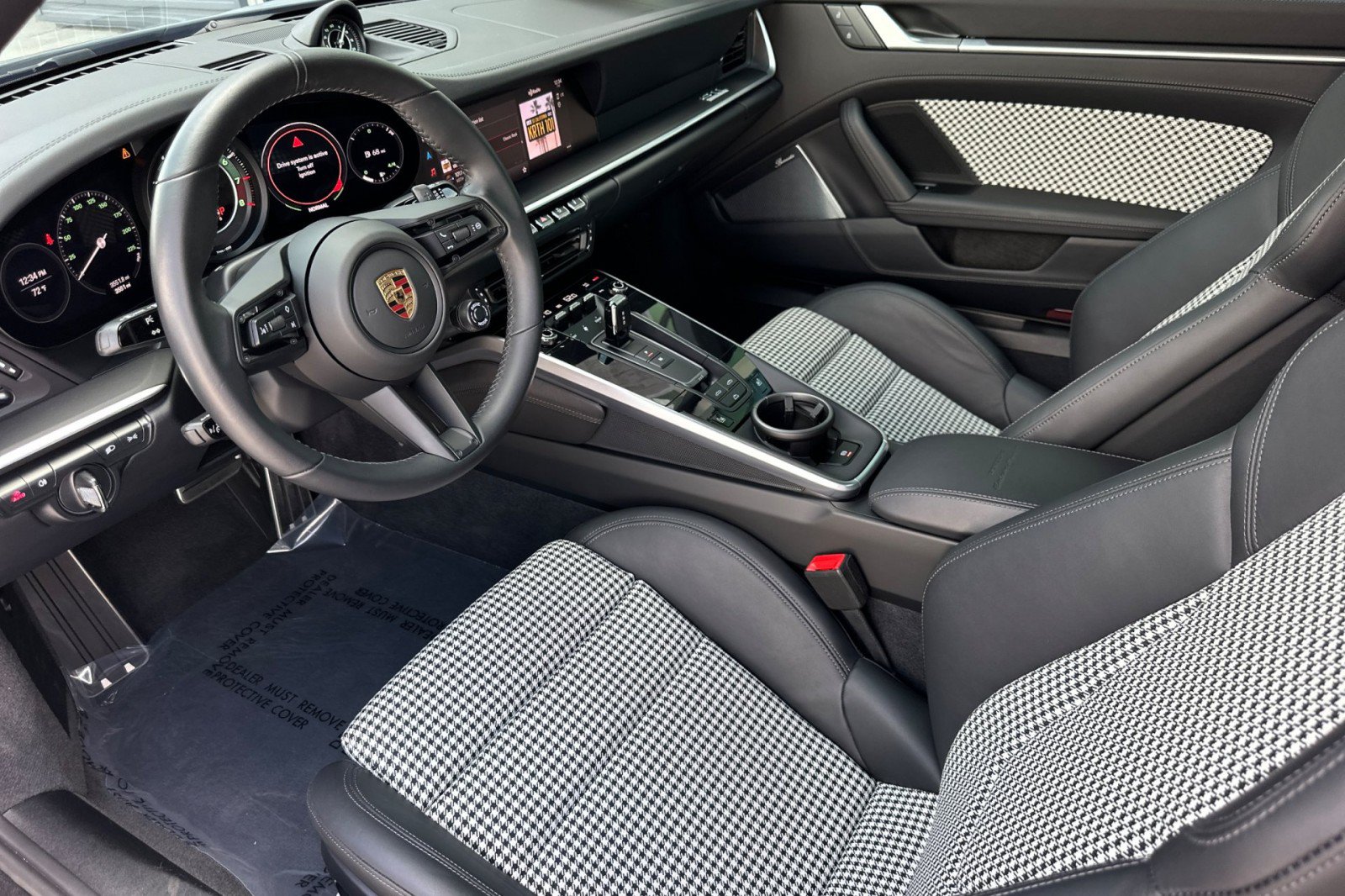 Certified 2024 Porsche 911 Turbo AWD/4WD image 4