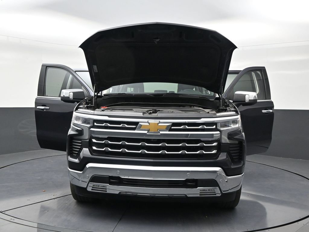 Used 2023 Chevrolet Silverado 1500 LTZ RWD image 33