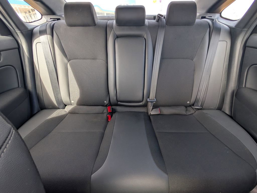 Certified 2025 Honda Civic Sport image 24