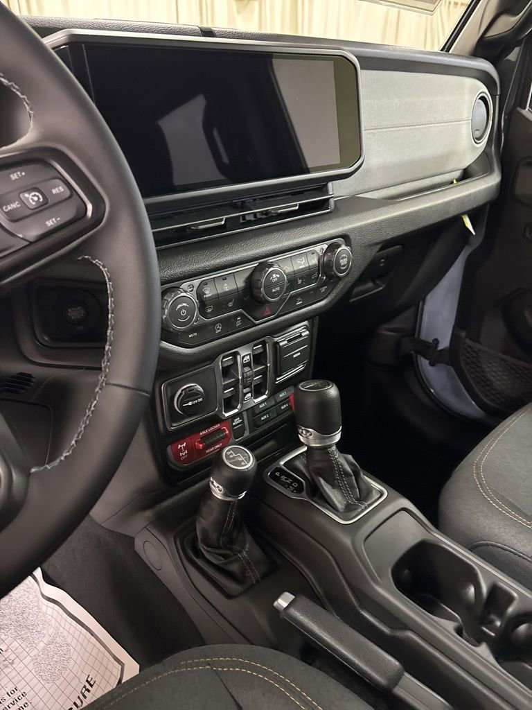 New 2026 Jeep Gladiator Willys AWD/4WD image 16