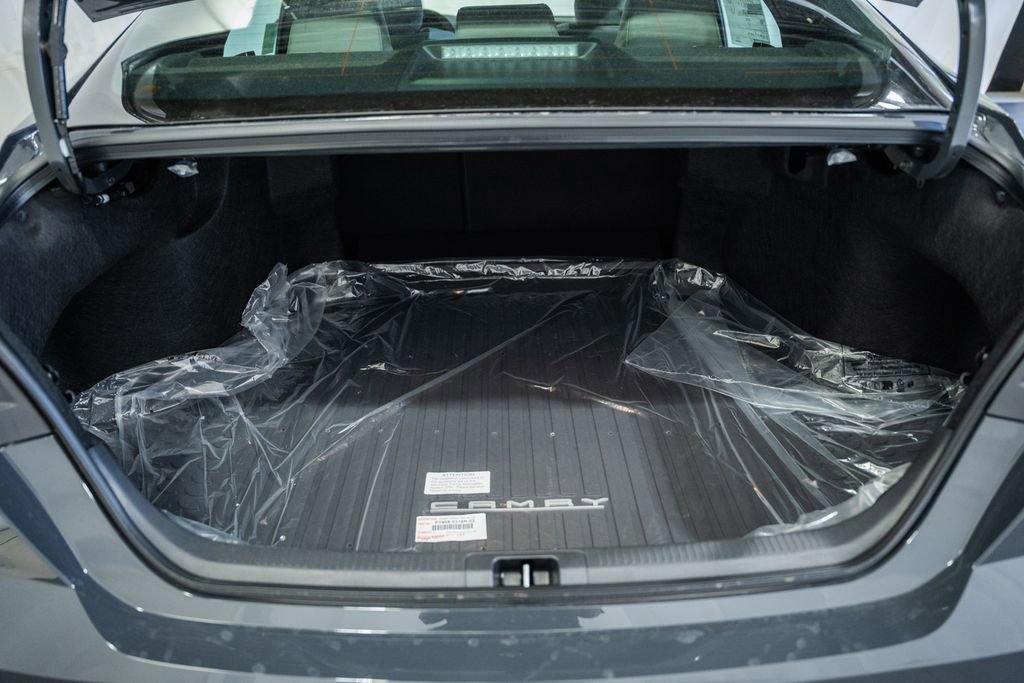 New 2026 Toyota Camry SE FWD image 9