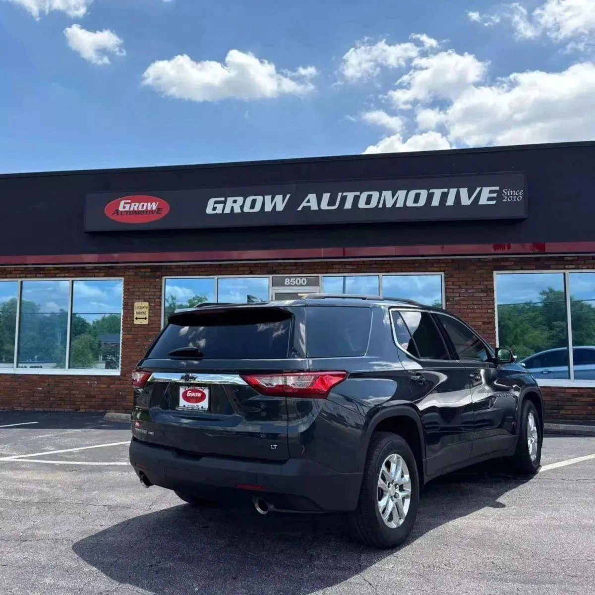 Used 2020 Chevrolet Traverse LT w/ Driver Confidence II Package image 9