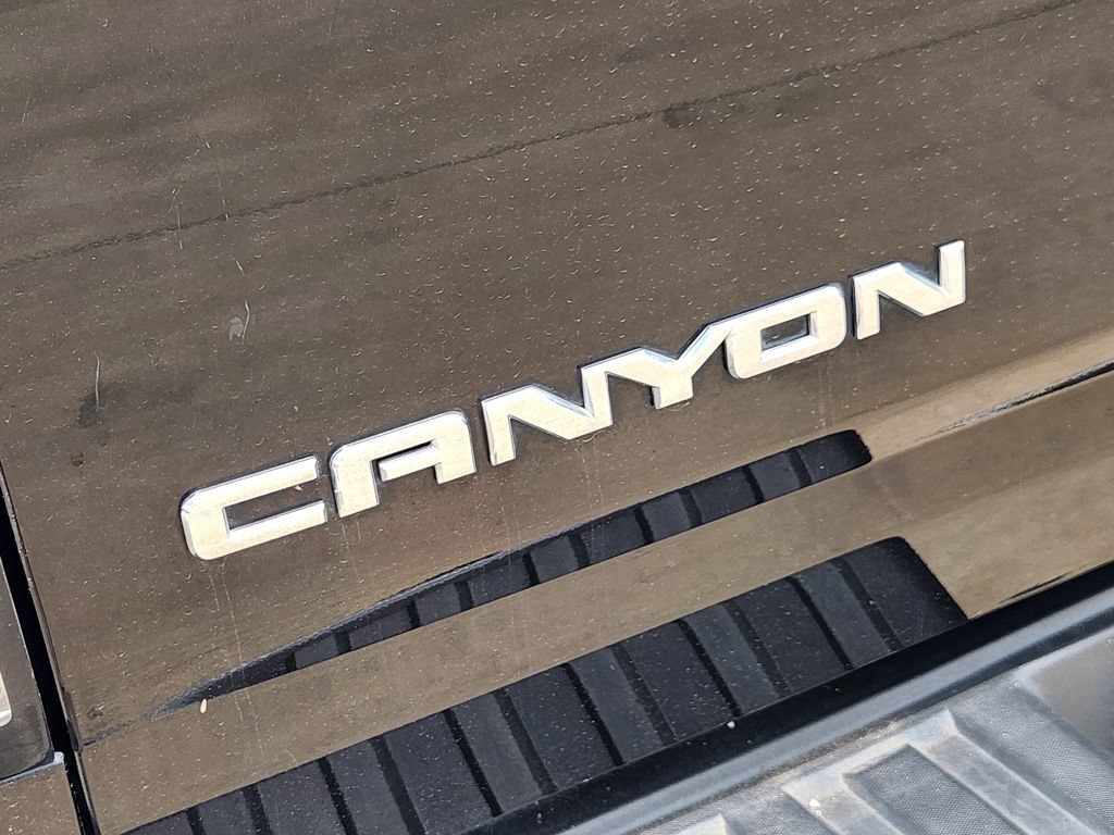 Used 2016 GMC Canyon SLT w/ Driver Alert Package RWD image 14