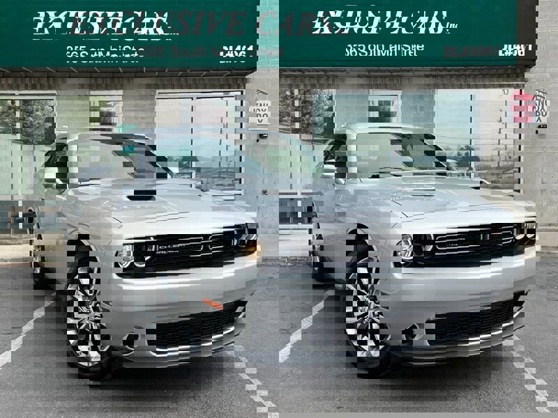 Used 2023 Dodge Challenger SXT w/ Cold Weather Group image 1