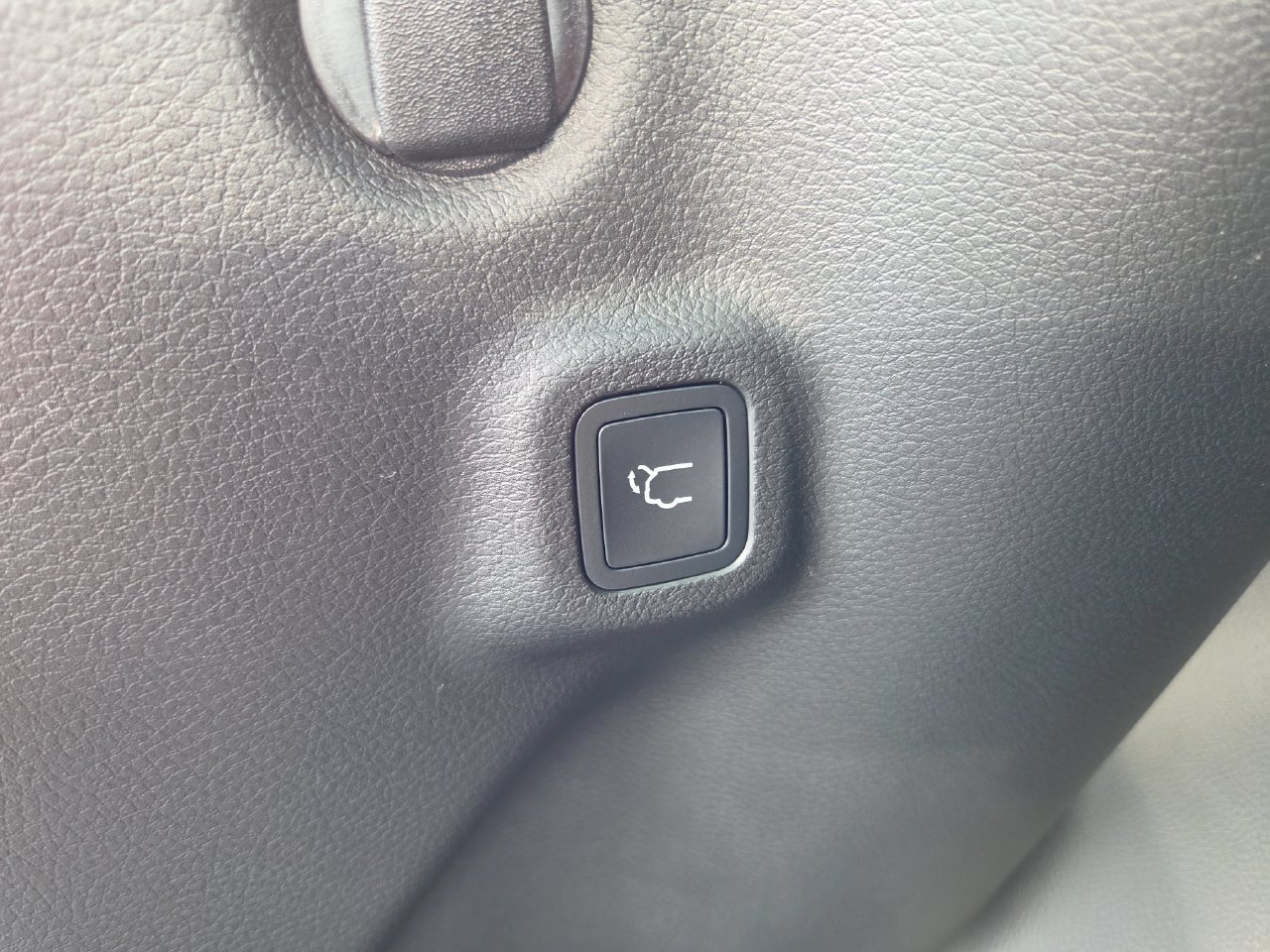 New 2026 Jeep Compass Latitude AWD/4WD image 13