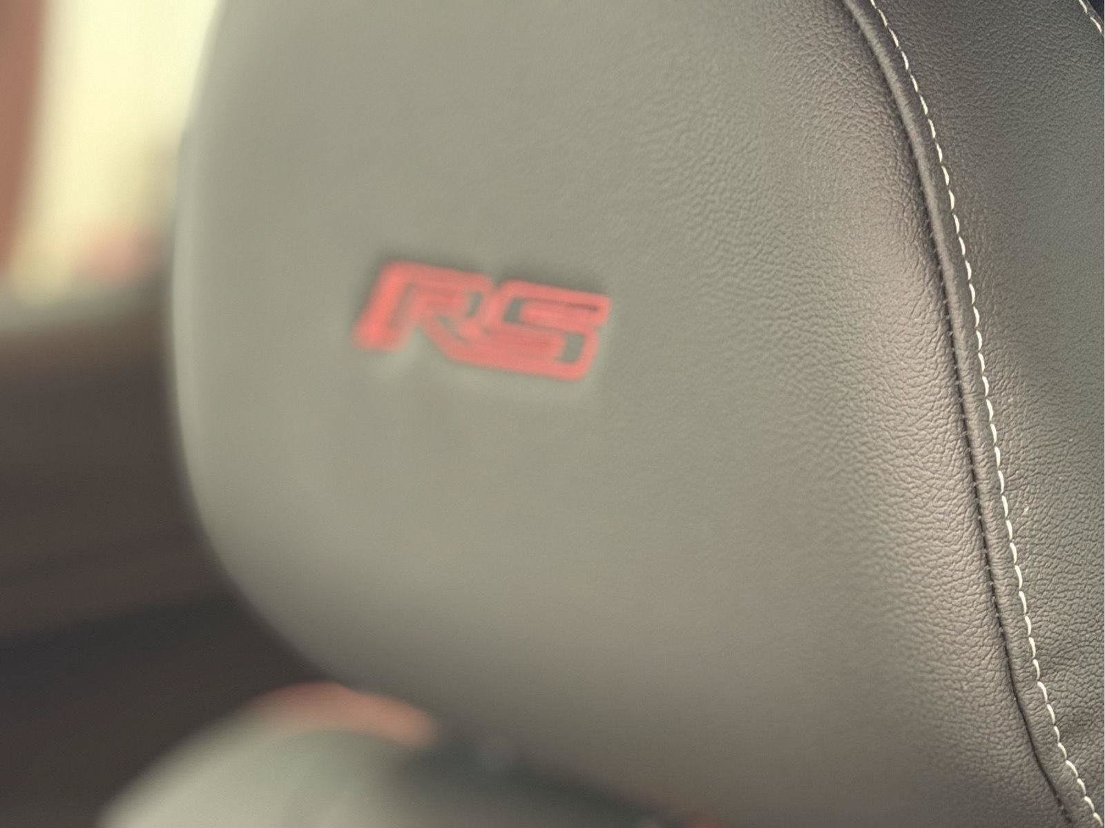 Used 2024 Chevrolet Trax RS w/ Sunroof Package FWD image 30
