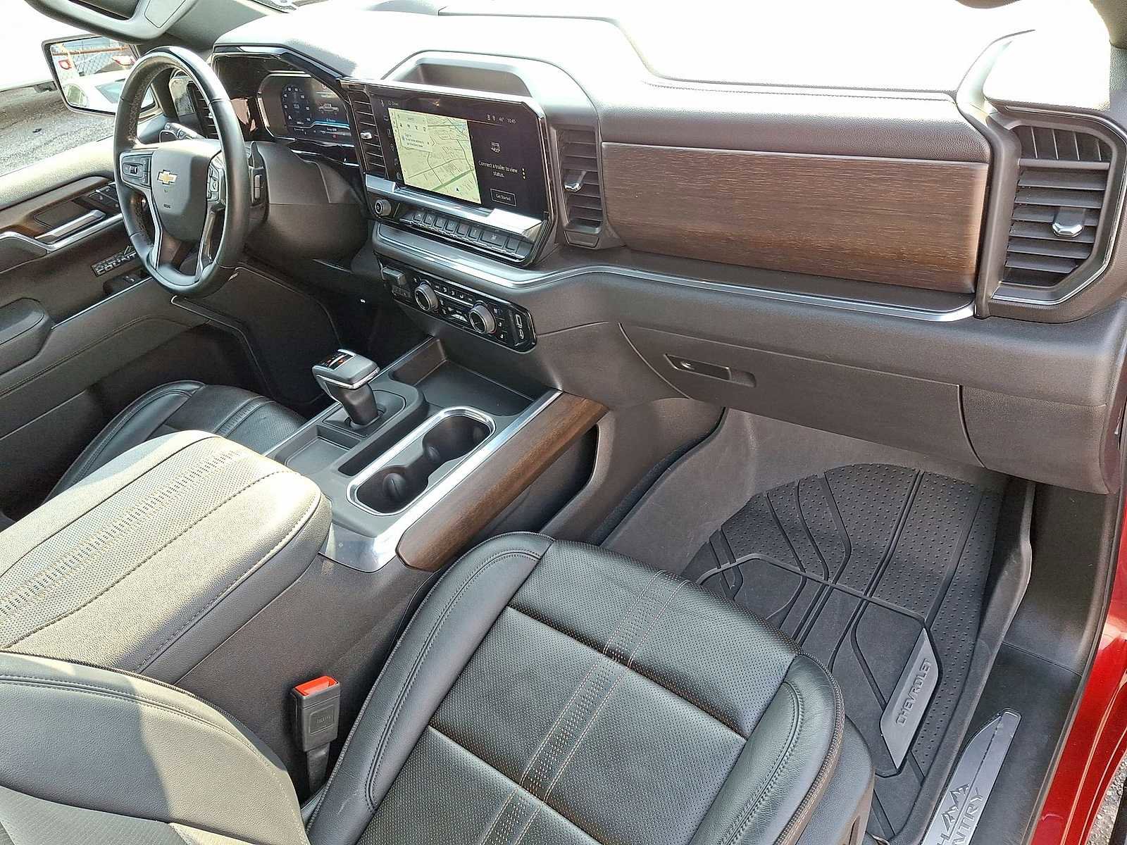 Used 2025 Chevrolet Silverado 1500 High Country image 36