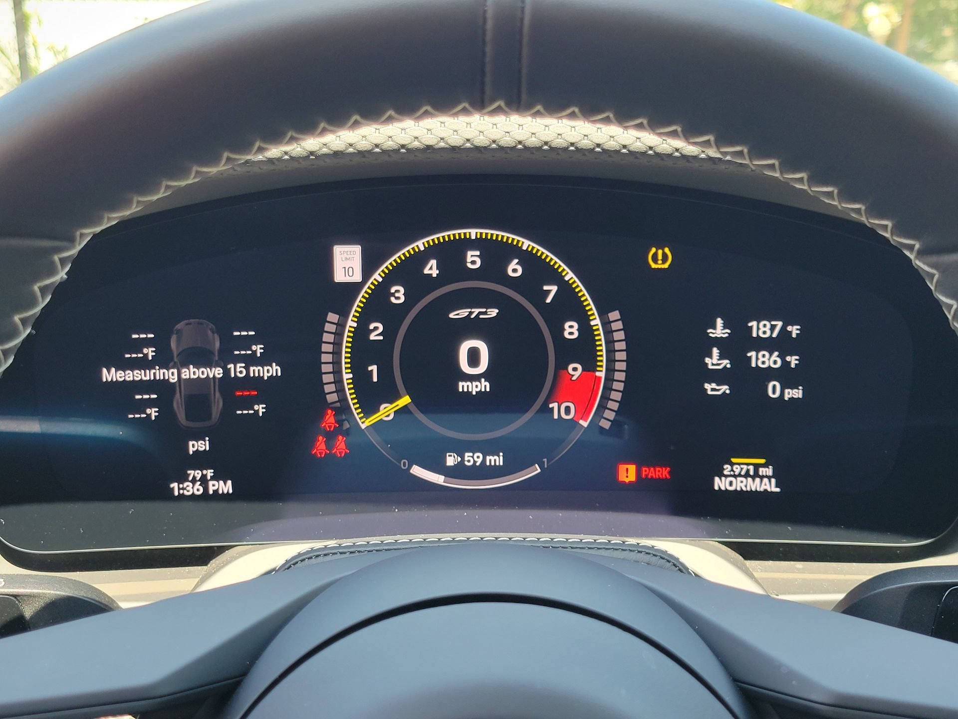 Used 2025 Porsche 911 GT3 RWD image 14
