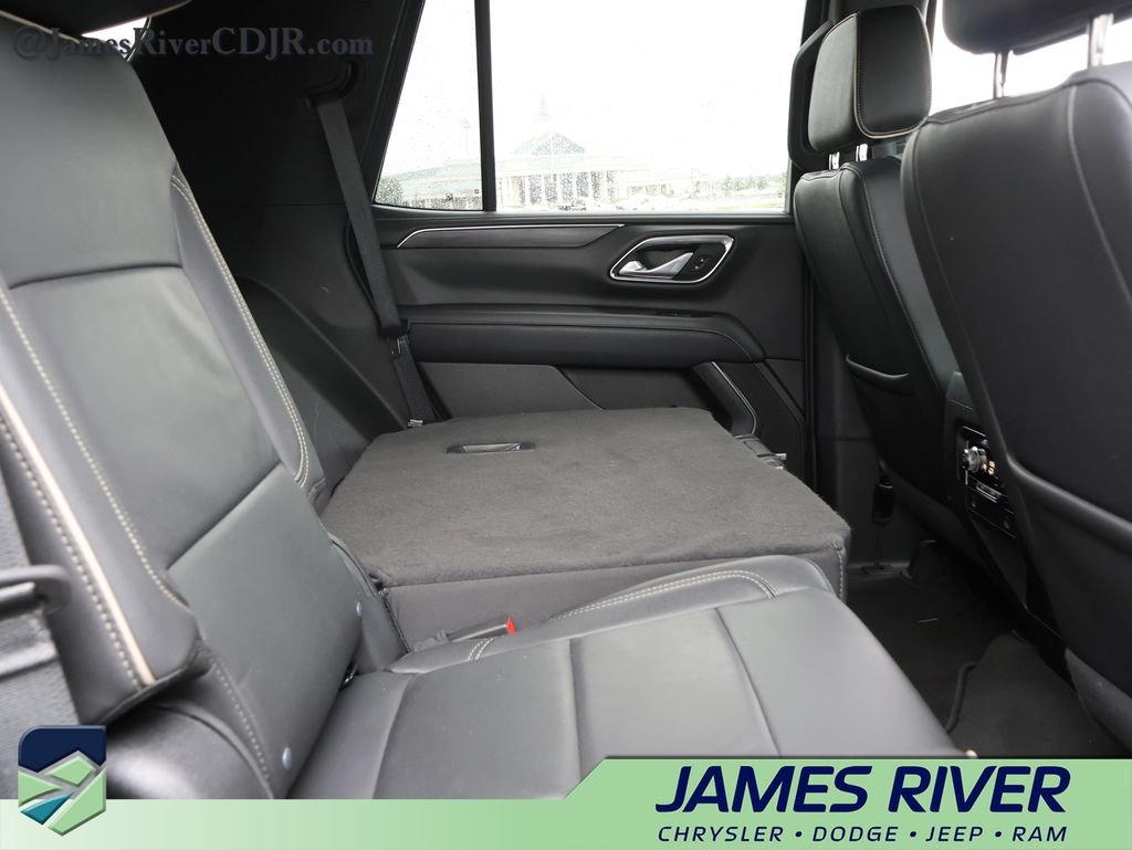 Used 2024 GMC Yukon SLT AWD/4WD image 12