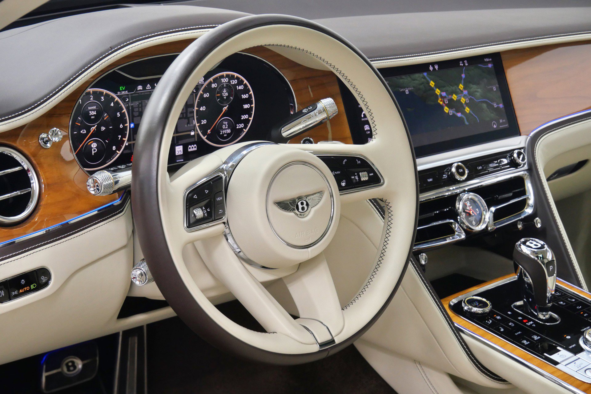 Used 2022 Bentley Flying Spur Plug-In Hybrid image 15