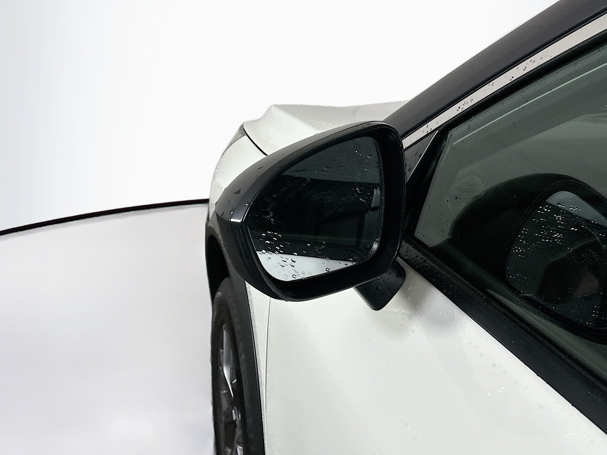 Used 2023 Nissan Rogue S AWD/4WD image 16