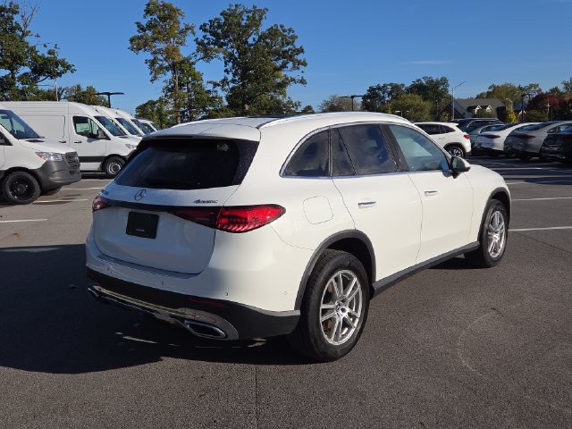 Used 2023 Mercedes-Benz GLC 300 4MATIC w/ Exclusive Trim Package image 3