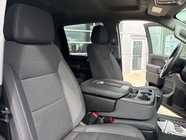 Used 2025 Chevrolet Silverado 2500 Custom w/ Custom Value Package image 28