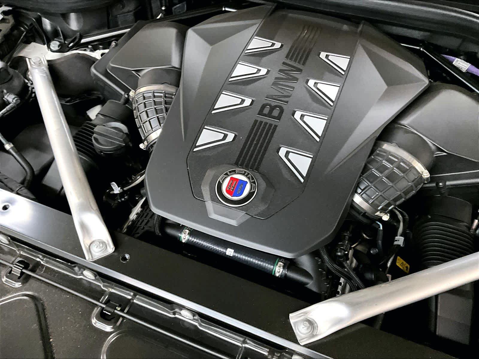 Used 2025 BMW ALPINA XB7 AWD/4WD image 35