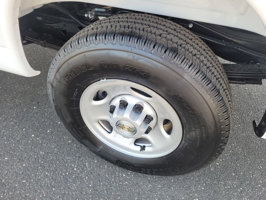 New 2025 Chevrolet Express 2500 w/ Driver Convenience Package image 29