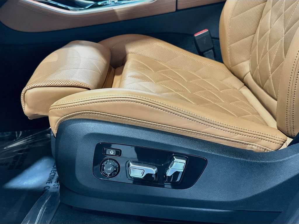 Used 2024 BMW X5 sDrive40i w/ Premium Package RWD image 20