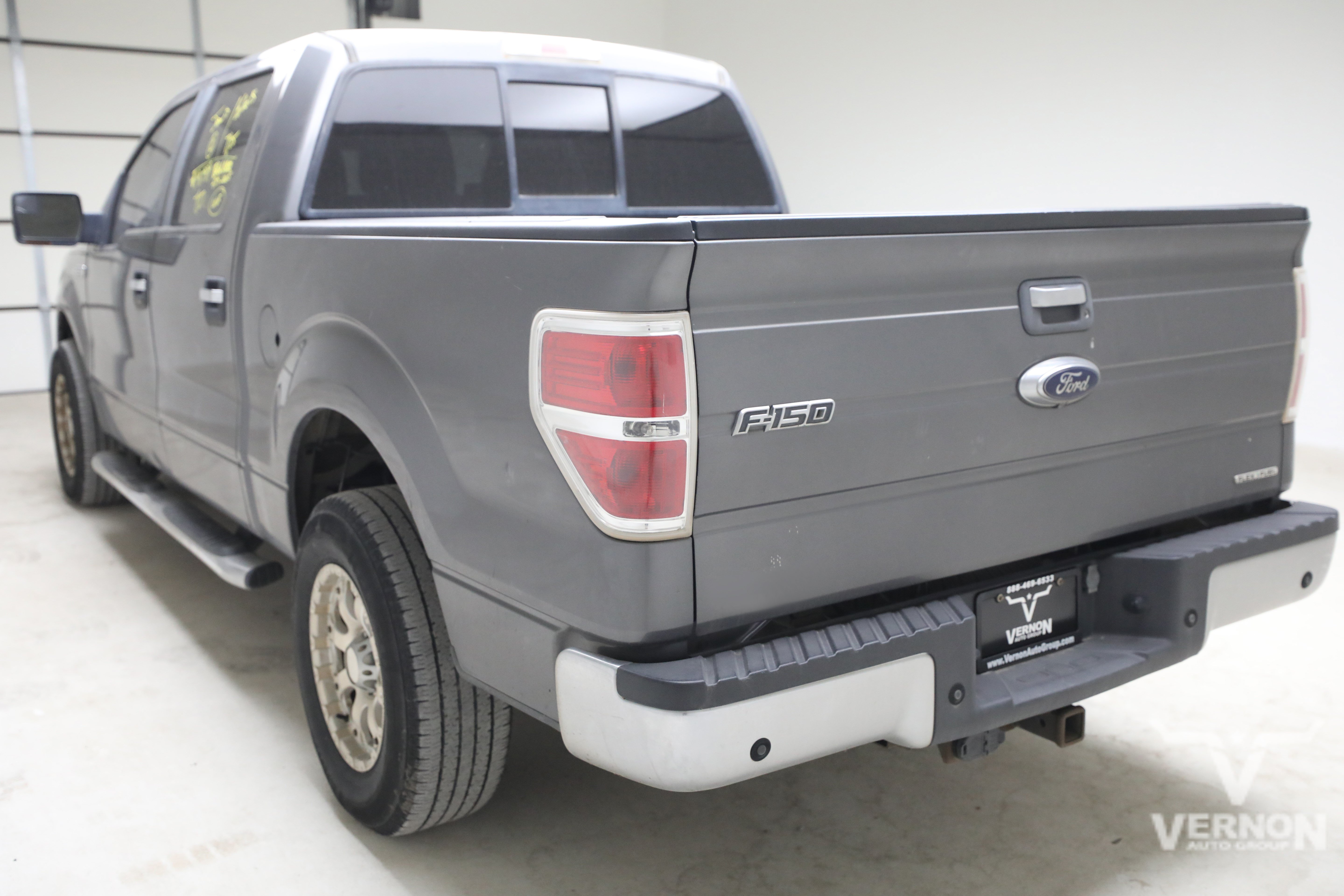 Used 2013 Ford F150 XLT w/ Luxury Equipment Group RWD image 2