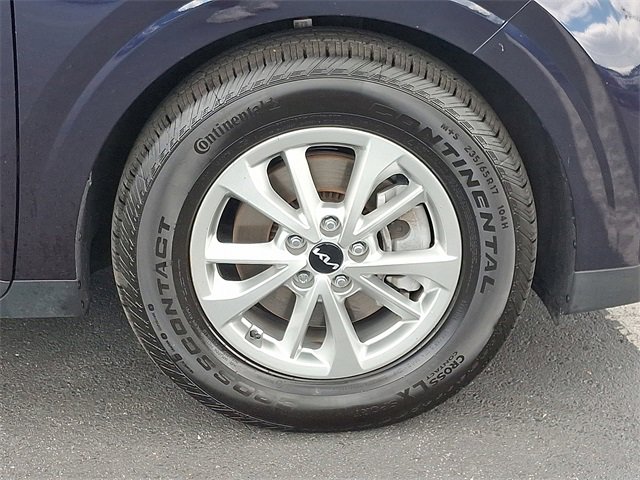 Certified 2024 Kia Carnival LX image 8