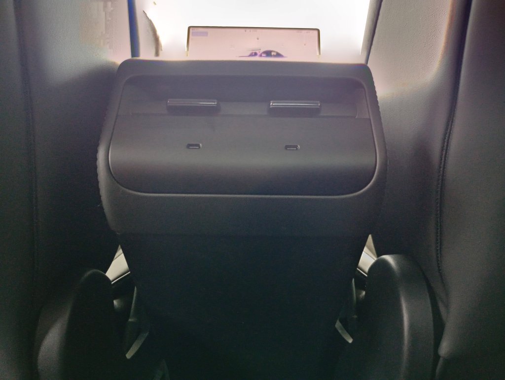 Used 2026 Tesla Model Y 2WD image 24