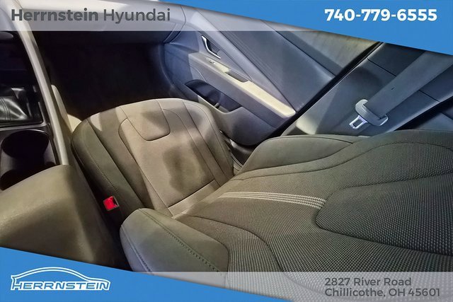 Used 2024 Hyundai Elantra SE image 15