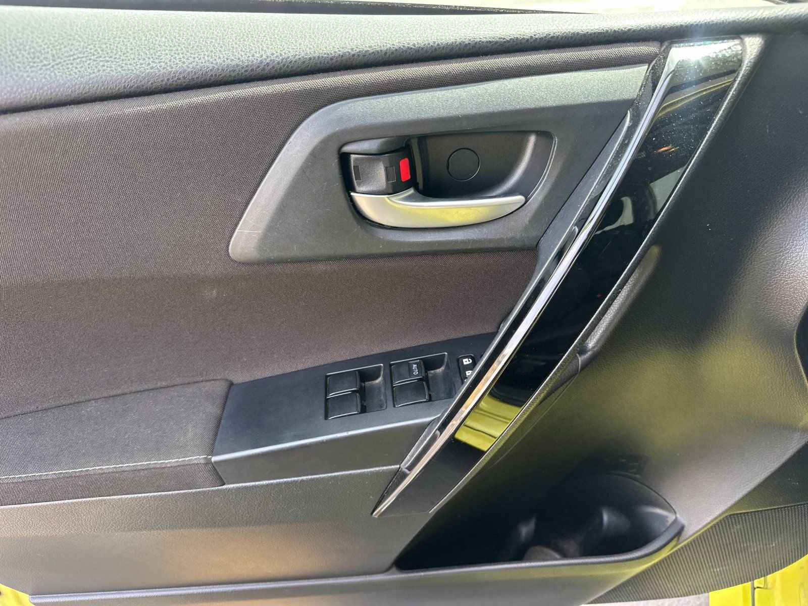 Used 2016 Scion iM image 10