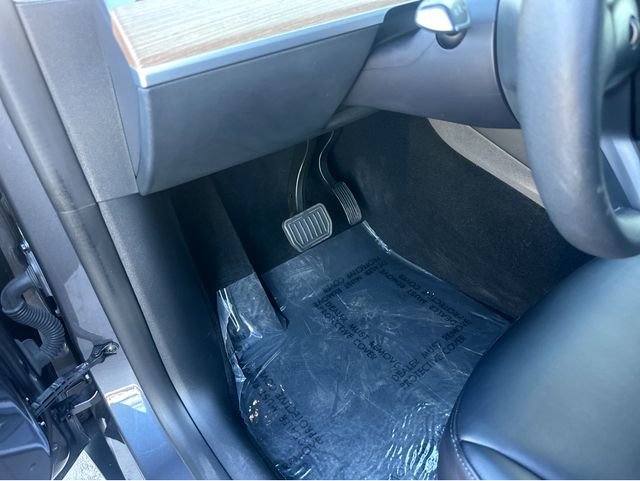 Used 2023 Tesla Model Y Long Range image 34