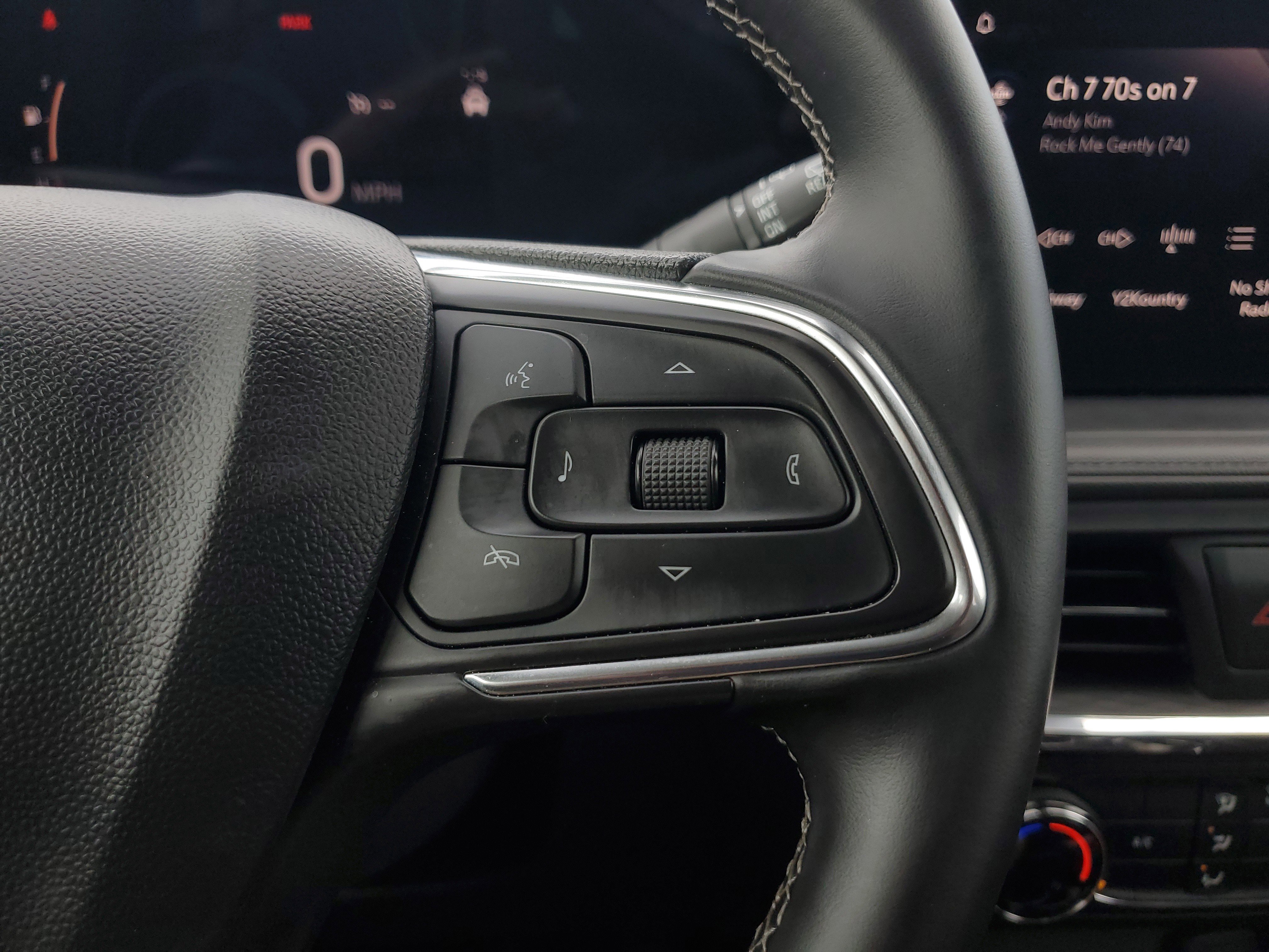 Used 2025 Buick Encore GX Preferred FWD image 21