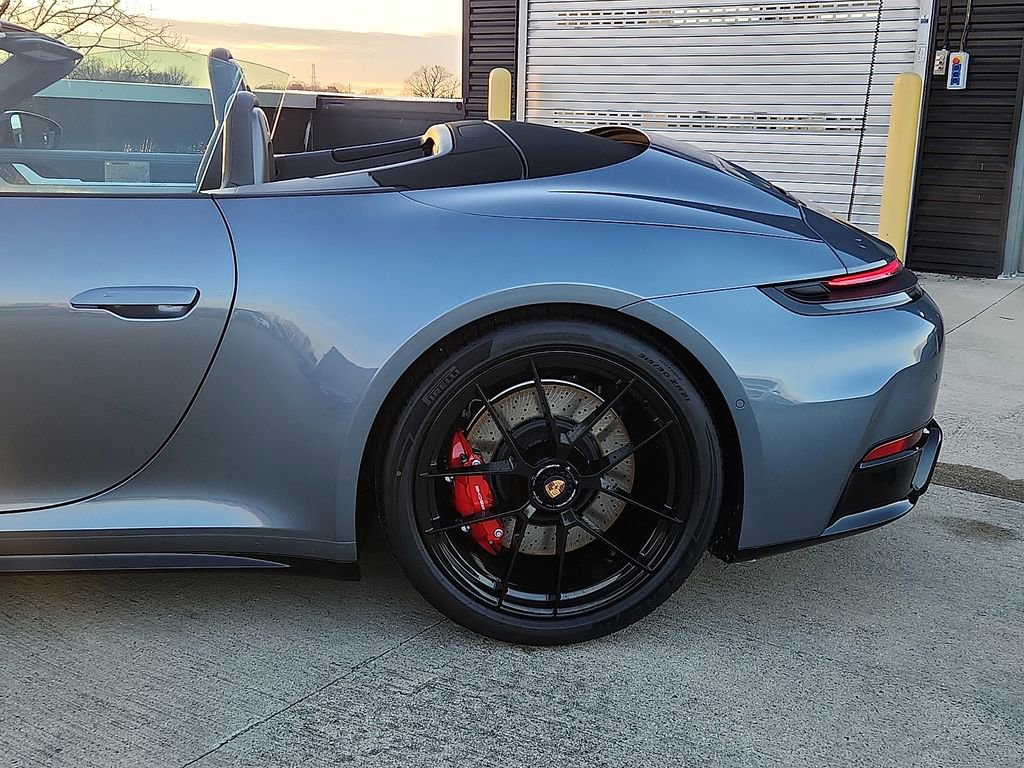 New 2026 Porsche 911 Carrera GTS image 7
