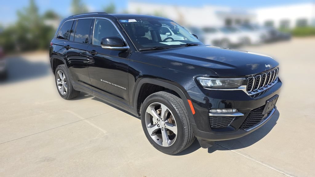 Used 2023 Jeep Grand Cherokee Limited AWD/4WD image 7