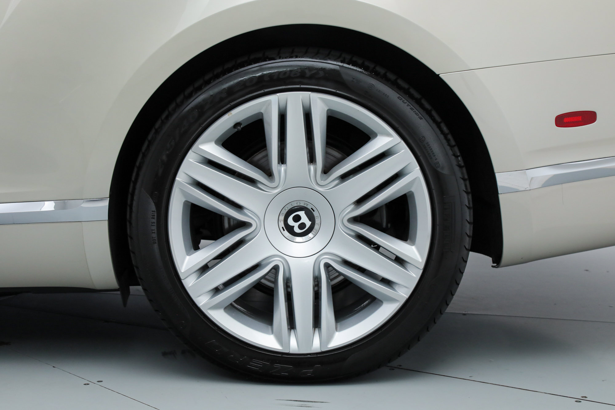 Used 2016 Bentley Continental GT AWD/4WD image 37