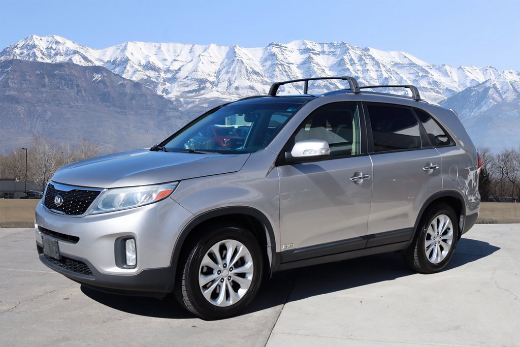 Used 2015 Kia Sorento EX w/ EX V6 Touring Package image 2