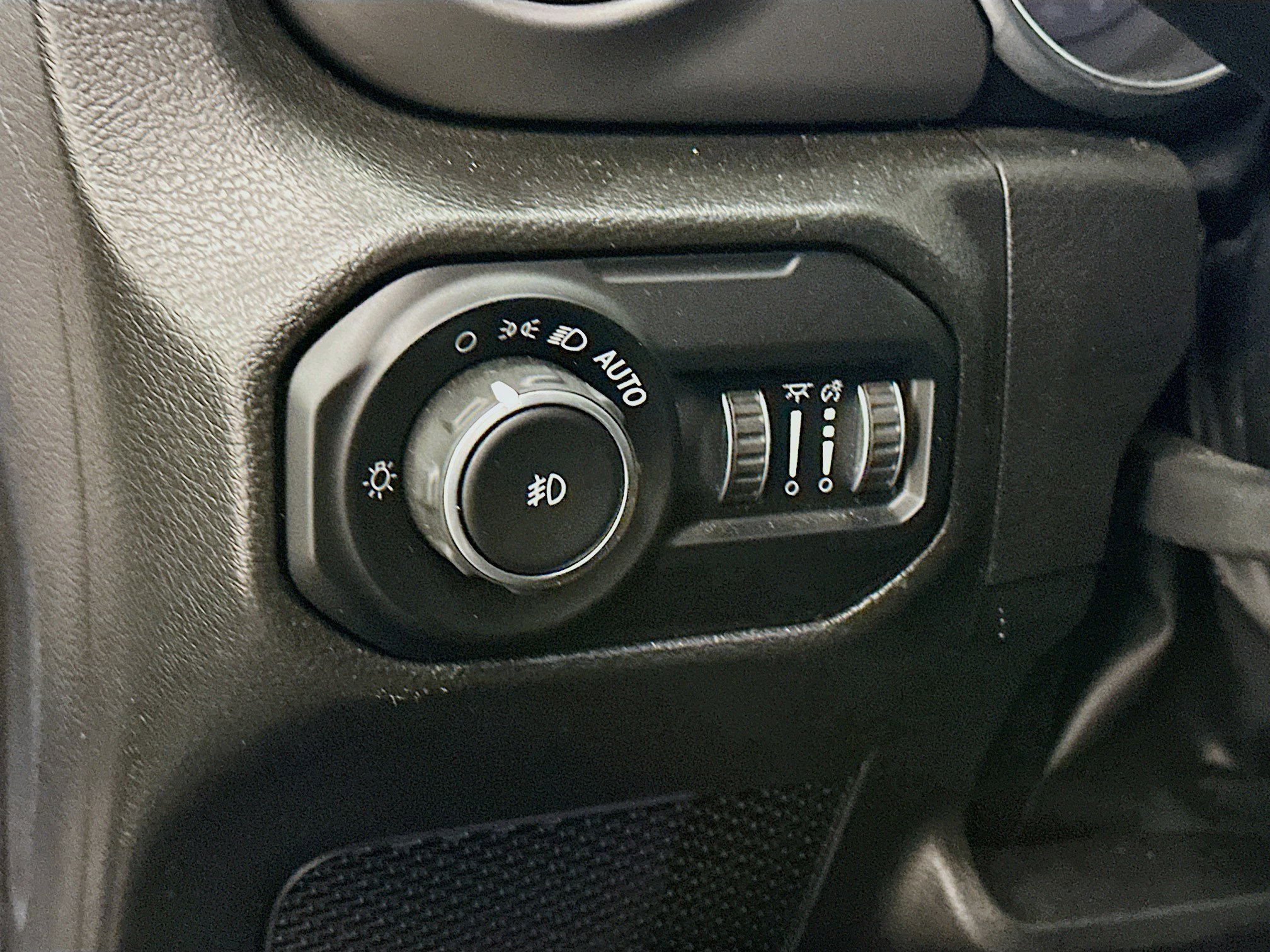 Used 2022 Jeep Wrangler Sport S AWD/4WD image 17