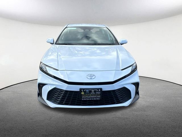 New 2026 Toyota Camry SE FWD image 4