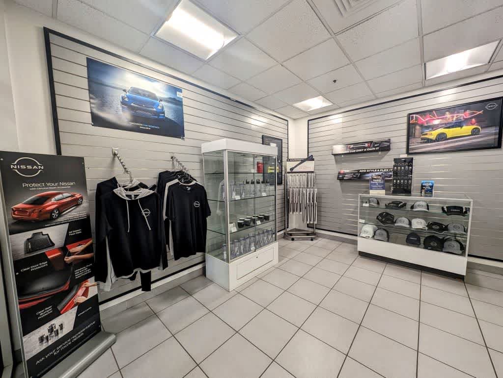 Used 2015 Chevrolet Suburban LT AWD/4WD image 39