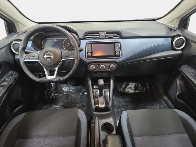 Used 2025 Nissan Versa SV FWD image 10