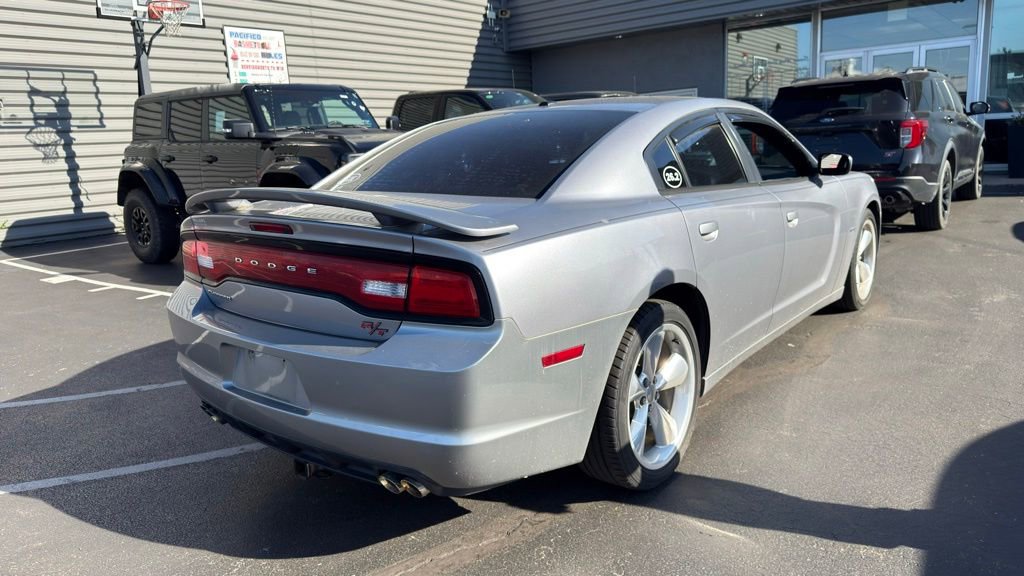 Used 2014 Dodge Charger R/T RWD image 3