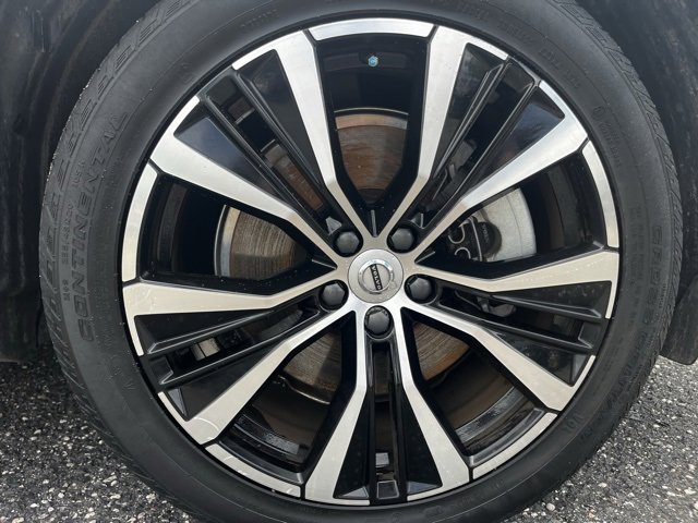 Certified 2023 Volvo XC60 T8 Ultimate image 15