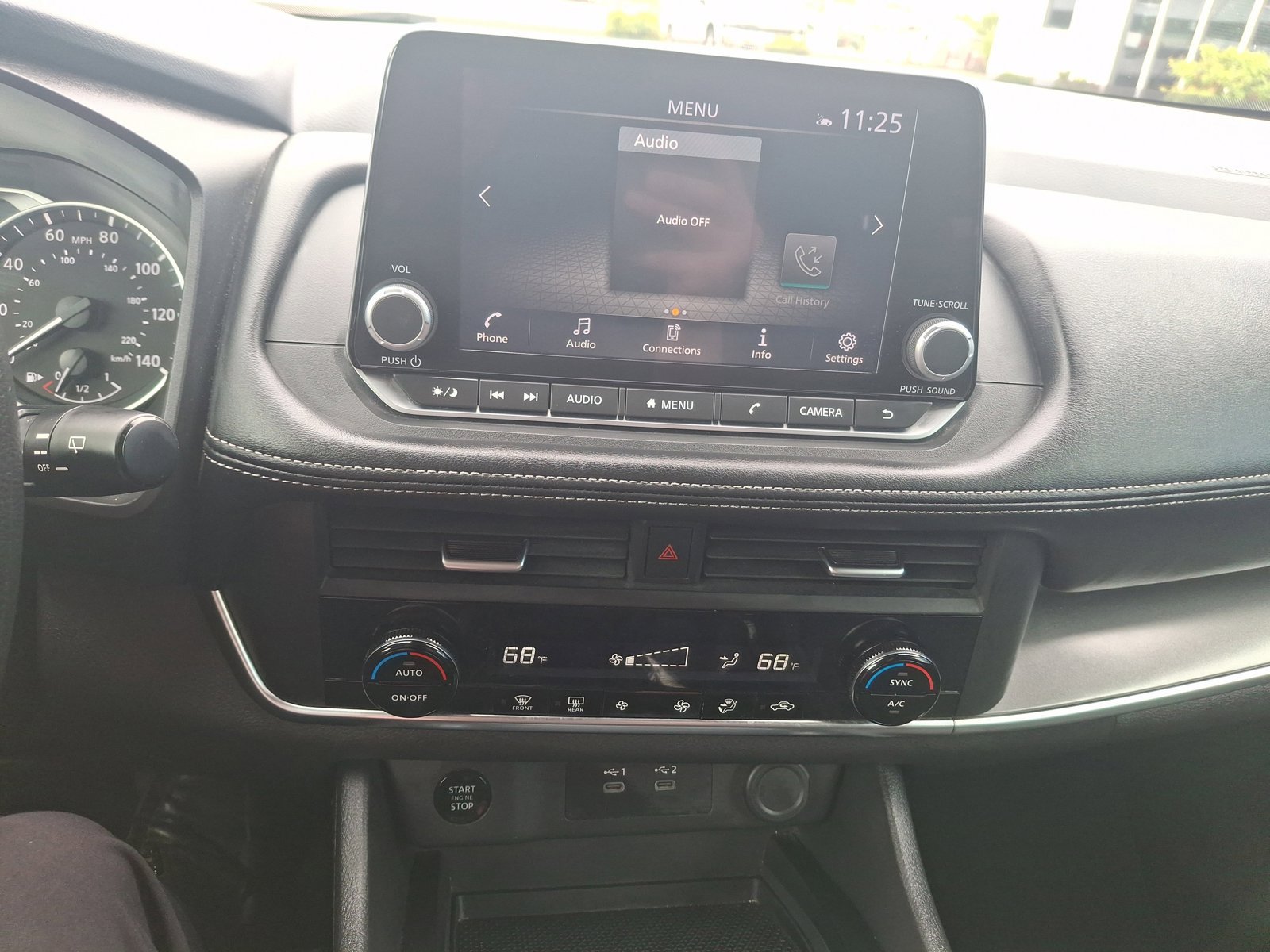 Used 2024 Nissan Rogue SV AWD/4WD image 16