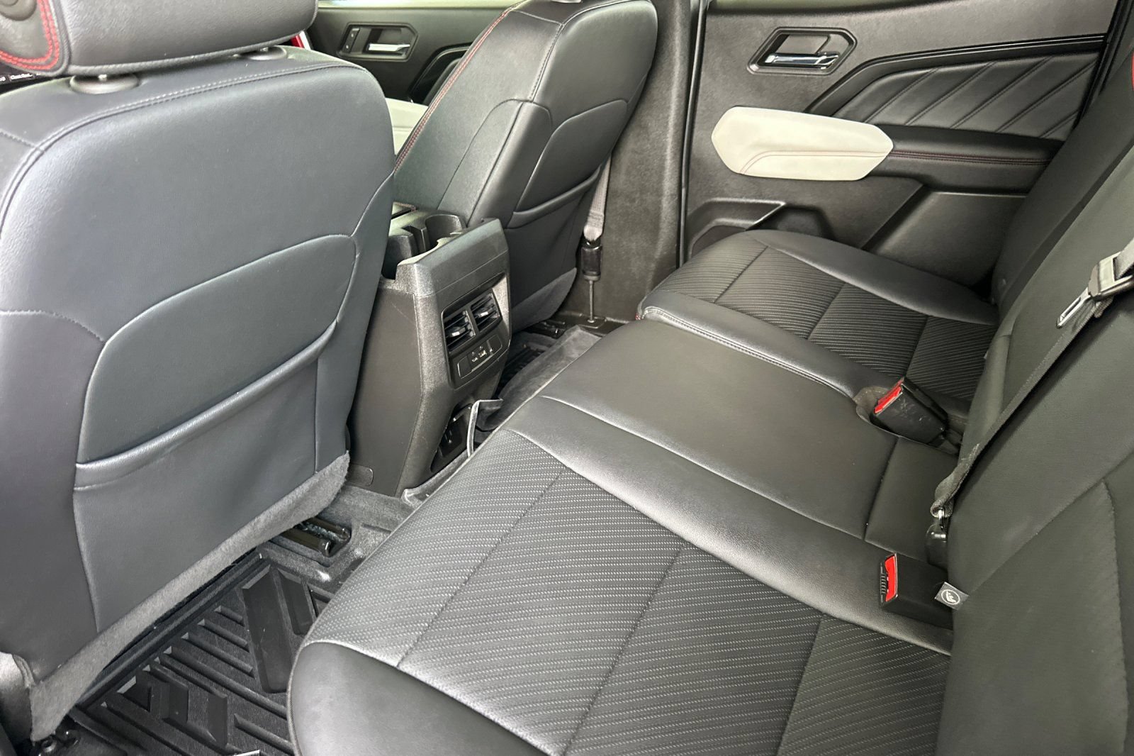 Certified 2024 GMC Canyon AT4X AWD/4WD image 14