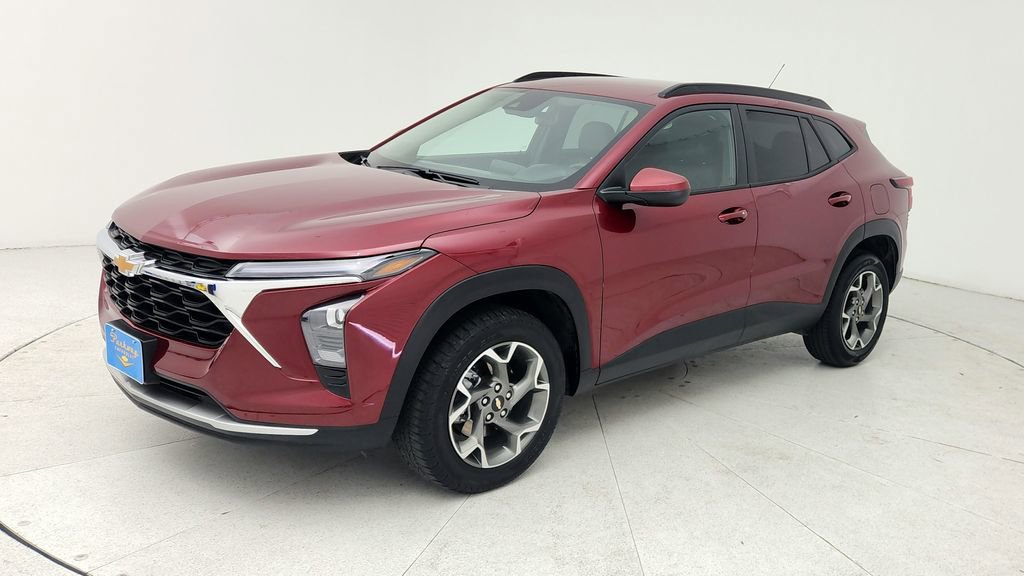 Certified 2025 Chevrolet Trax LT w/ LT Convenience Package image 4