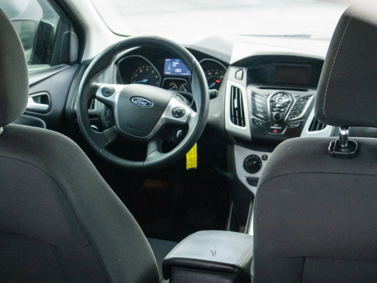 Used 2014 Ford Focus SE FWD image 8