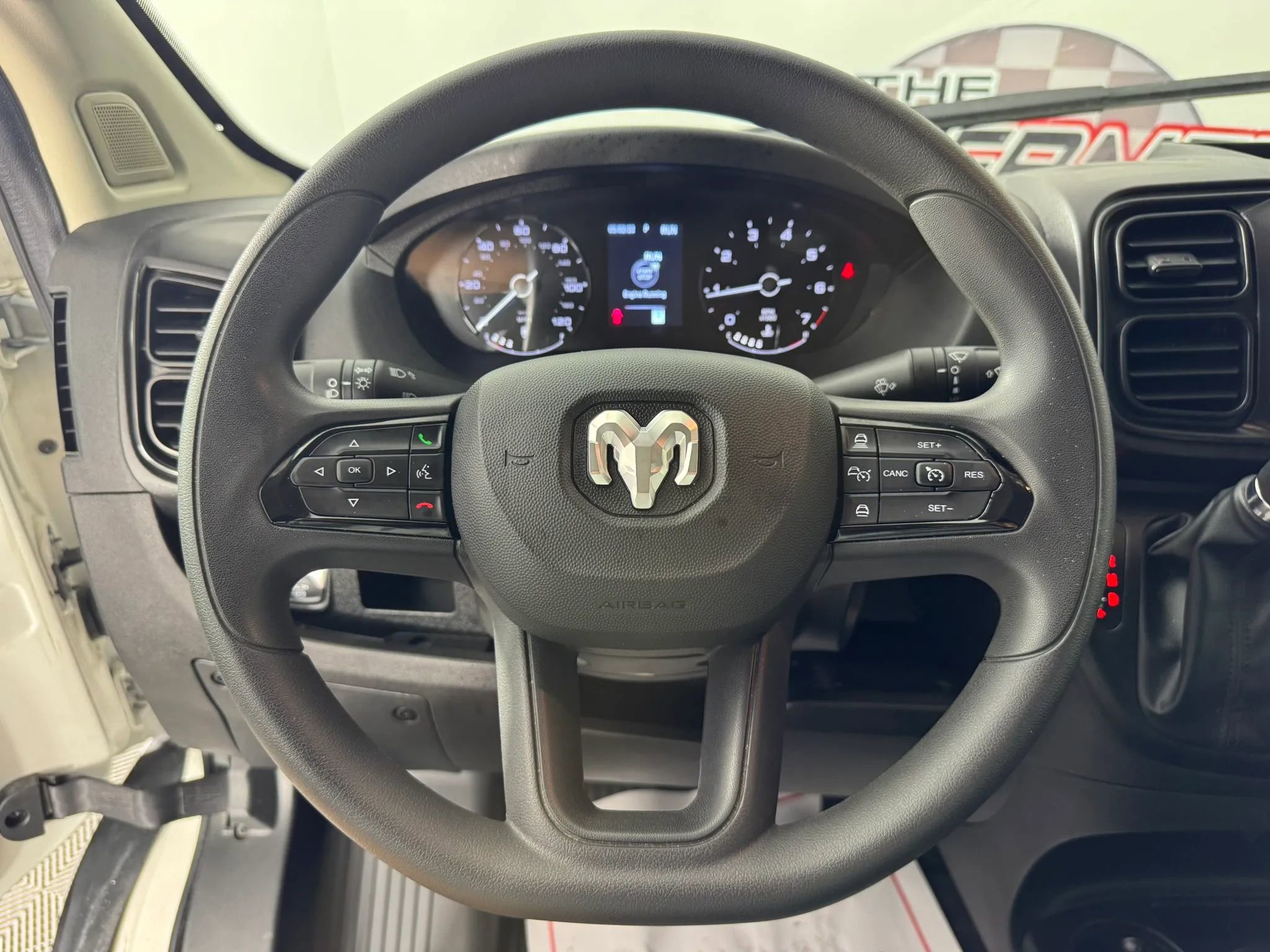 Used 2025 RAM ProMaster 2500 w/ Convenience Group FWD image 13