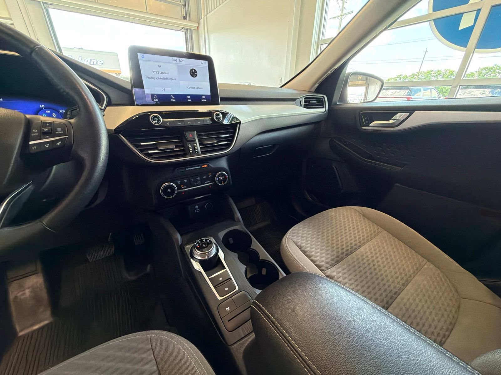 Used 2020 Ford Escape SE Sport FWD image 22