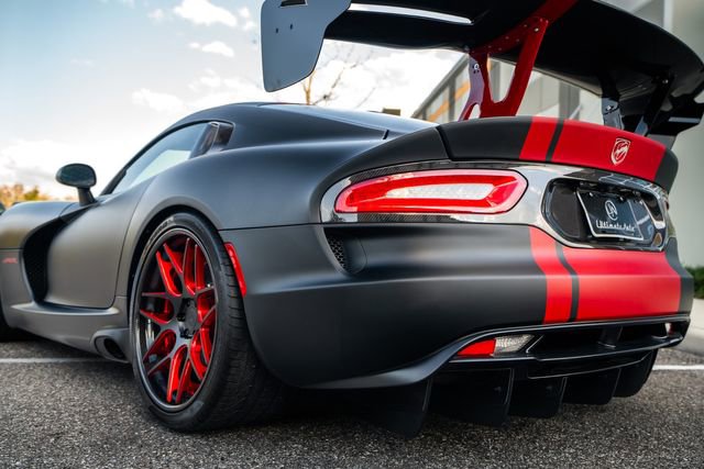 Used 2017 Dodge Viper GTC w/ ACR Package image 13