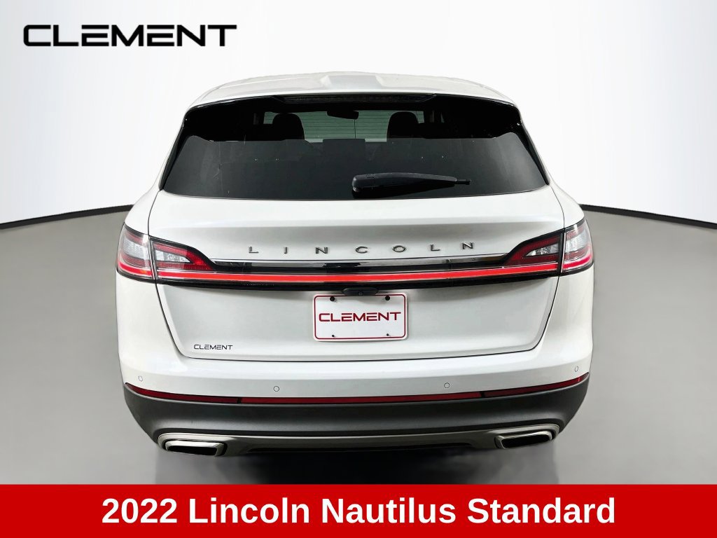 Used 2022 Lincoln Nautilus FWD image 7